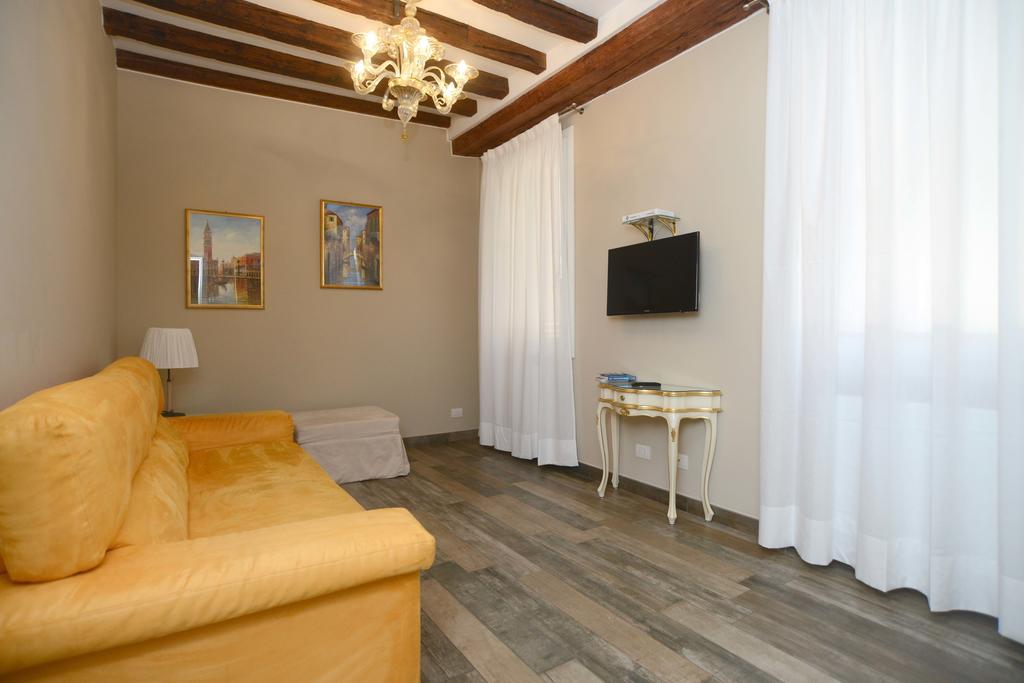 Doge'S House Apartment เวนิส ภายนอก รูปภาพ