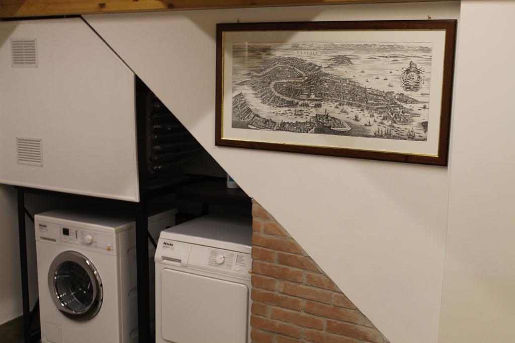 Doge'S House Apartment เวนิส ภายนอก รูปภาพ
