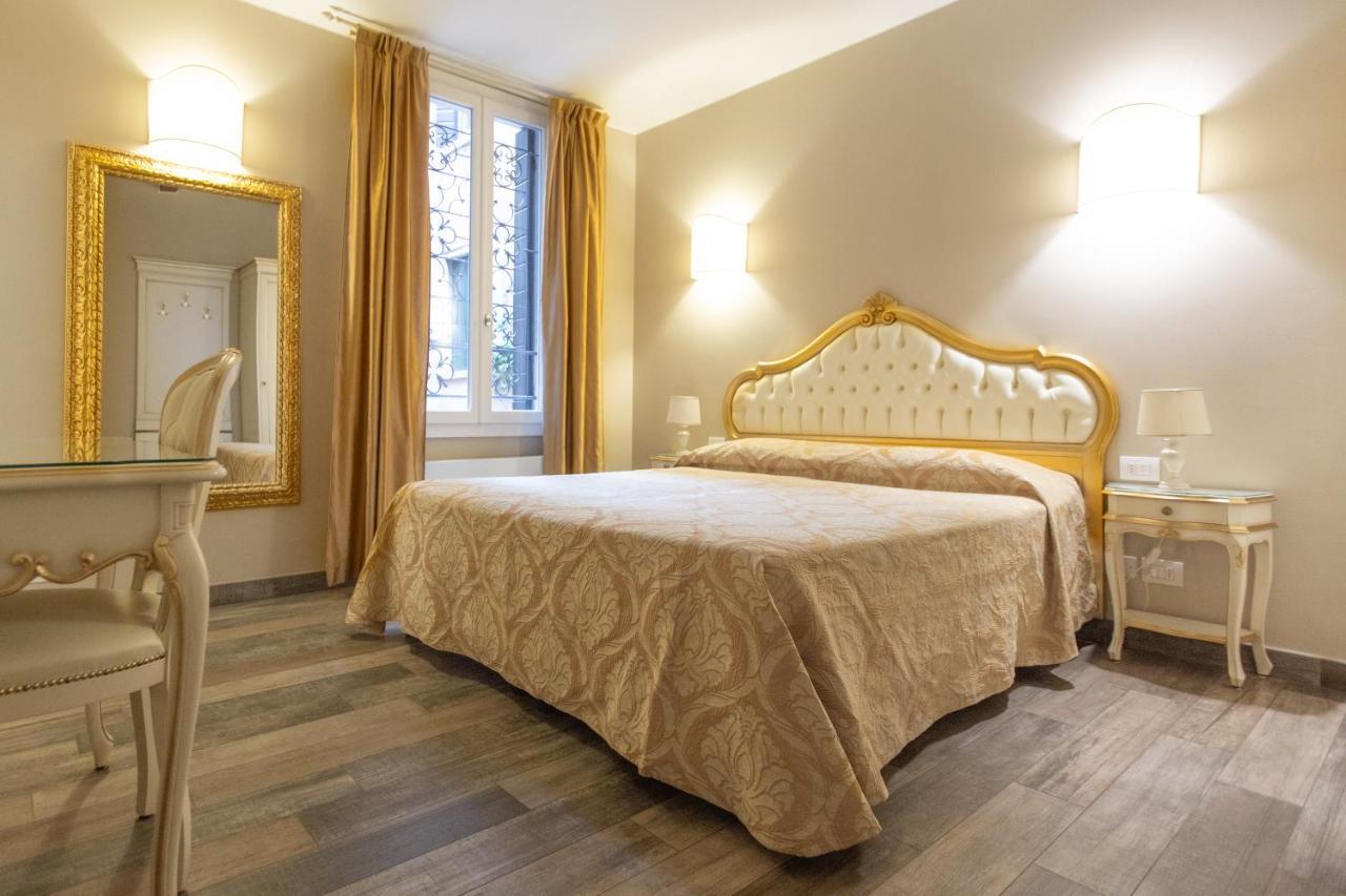 Doge'S House Apartment เวนิส ภายนอก รูปภาพ